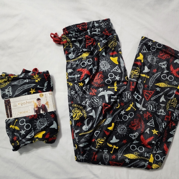 Warner Bros. Other - Men's Harry Potter Pajama Pants